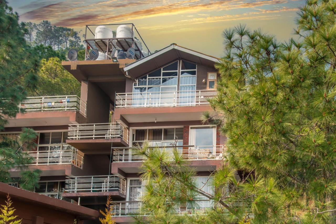 Hillcrest Heights Bed and Breakfast Kasauli Εξωτερικό φωτογραφία